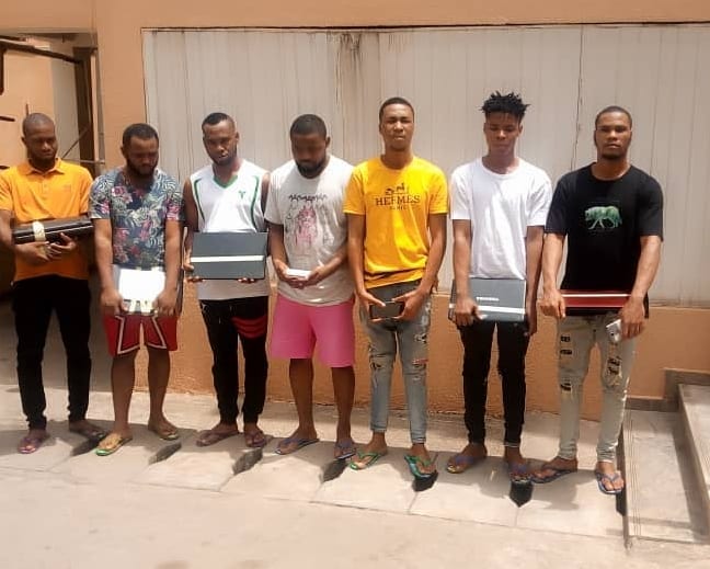 suspected internet fraudsters arrested by EFCC in Imo