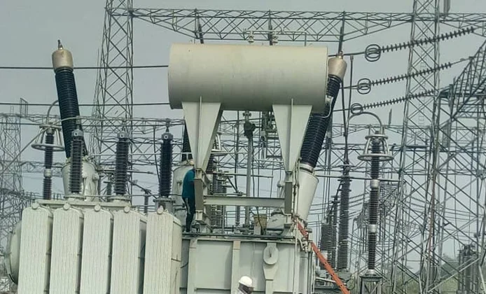 National electricity grid crashes from 3,703MW to 9MW, says FG