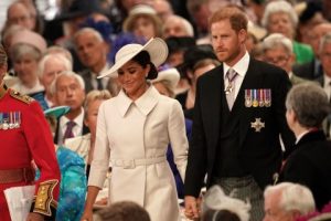 Body language expert reveals what Harry and Meghan’s gestures actually mean