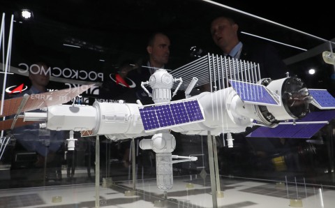 After rejecting the ISS, Russia presents a model of its intended space station.