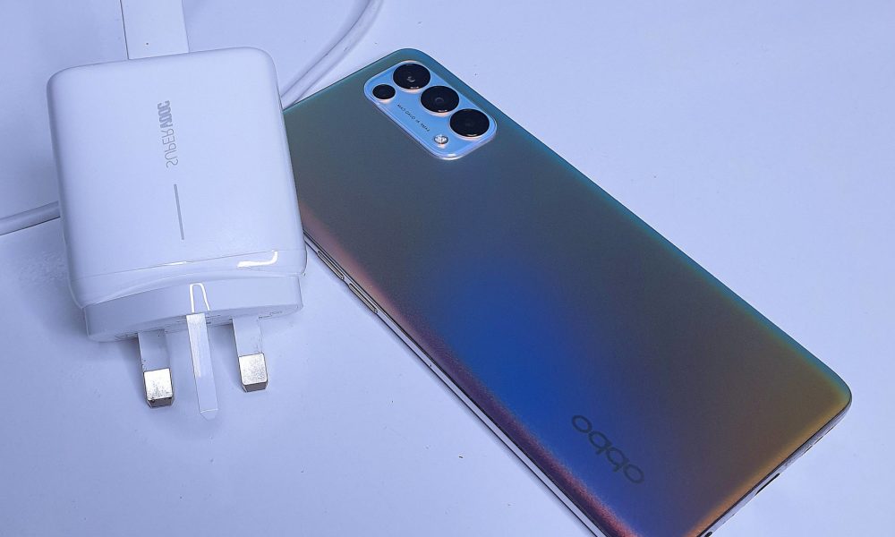 Oppo To Stop Shipping Chargers With Phones From Next Year