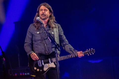 Grohl kicked things off 