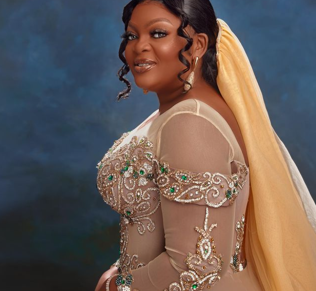 Eniola Badmus indulges in a Mercedes Benz SUV for her birthday