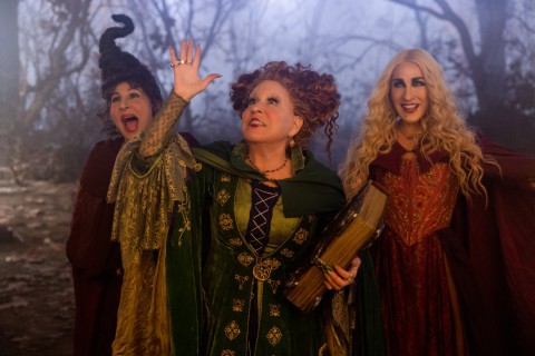 Hocus Pocus 2 casts spell on fans as first reactions heap praise on sequel