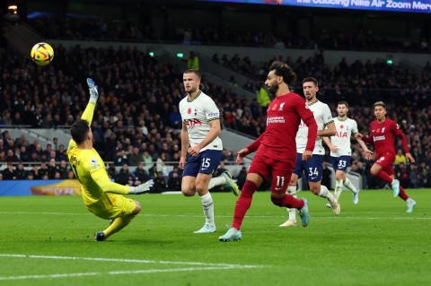 Salah keeps Liverpool's top-four chances alive after beating Spurs