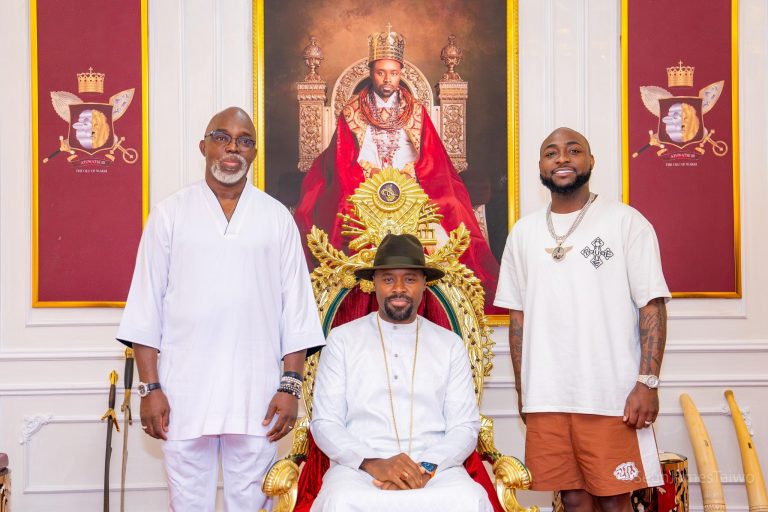 Warri AGAIN: Davido, Phyno and others visit Olu of Warri