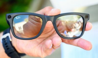 Students use smart glasses to identify strangers